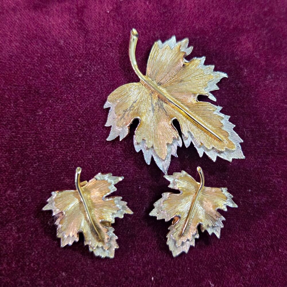 Vntg Sarah Coventry Nature's Choice Maple Leaf Brooch Clip Earrings Set 1960s